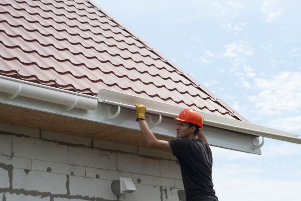 Rain Gutter Repair in Grosse Pointe